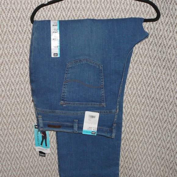 NWT Lee Relaxed Fit Straight Leg Denim Jeans Sits at Waist Fits Curves 24W 3X - Picture 6 of 9
